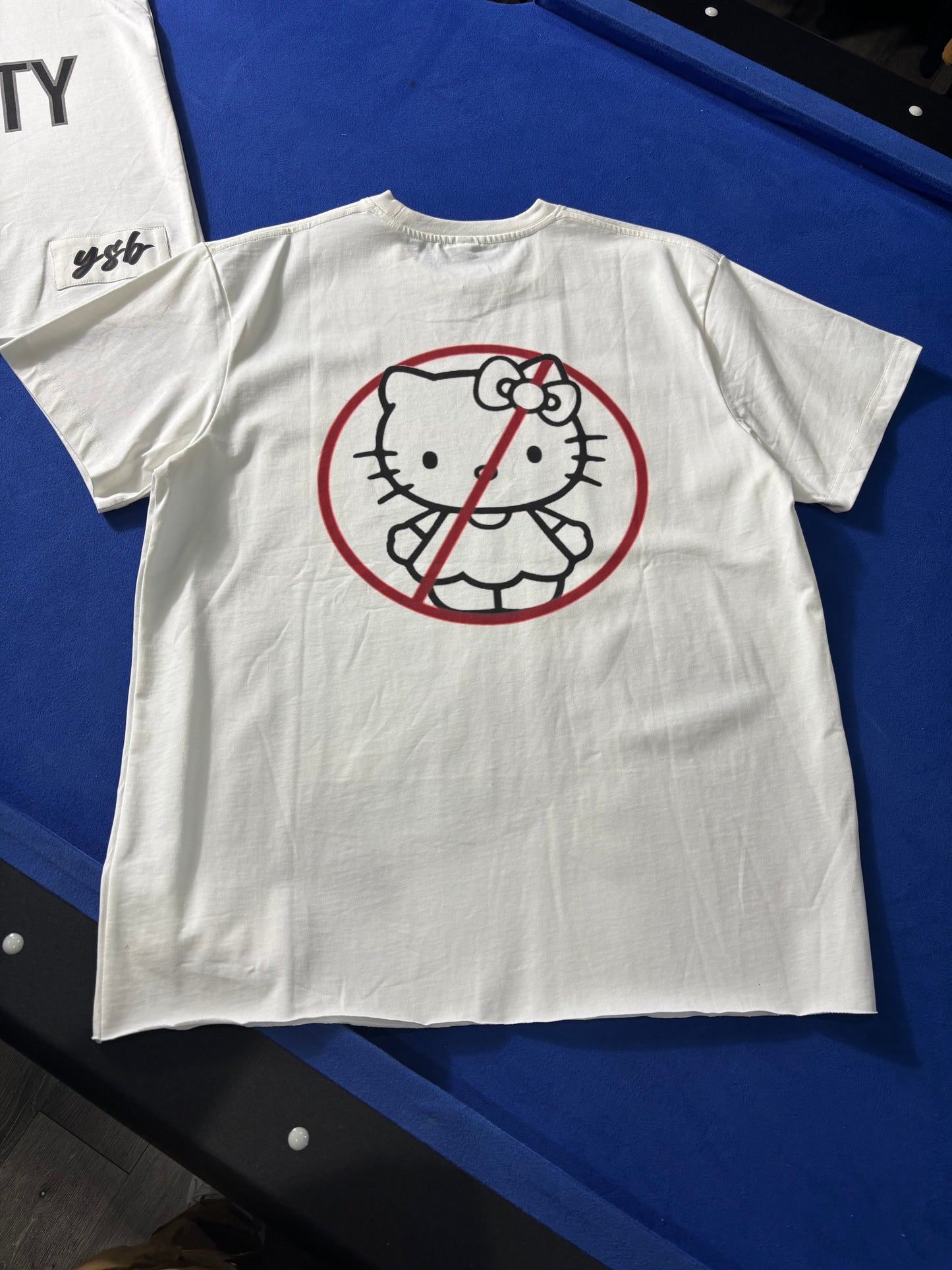 NO HELLO KITTY TEE